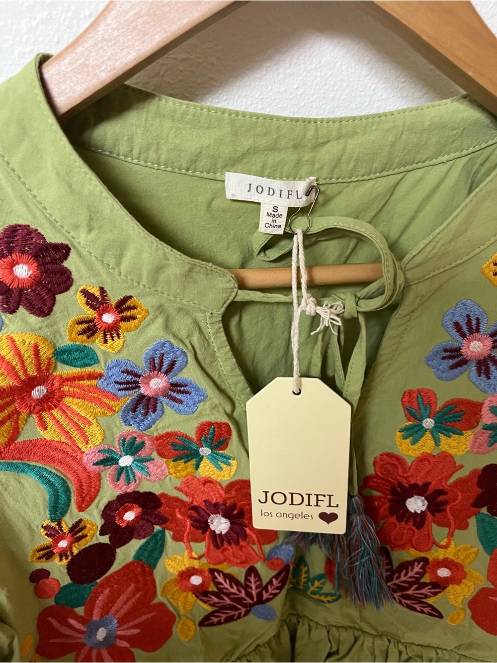 JODIFL Light Green Embroidered Flutter-Sleeve Peplum Top - Picture 2 of 3